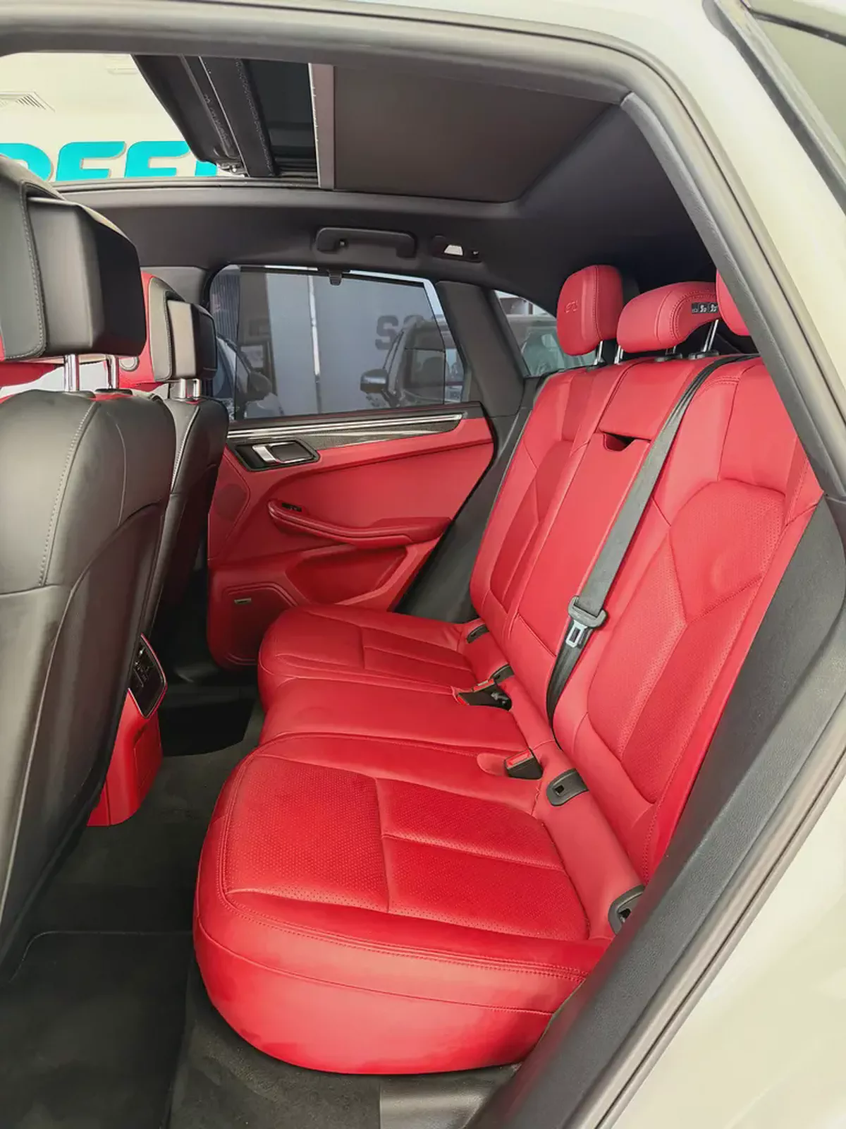 Porsche Macan GTS 2017 | GCC Specs | Pristine Condition-13-13