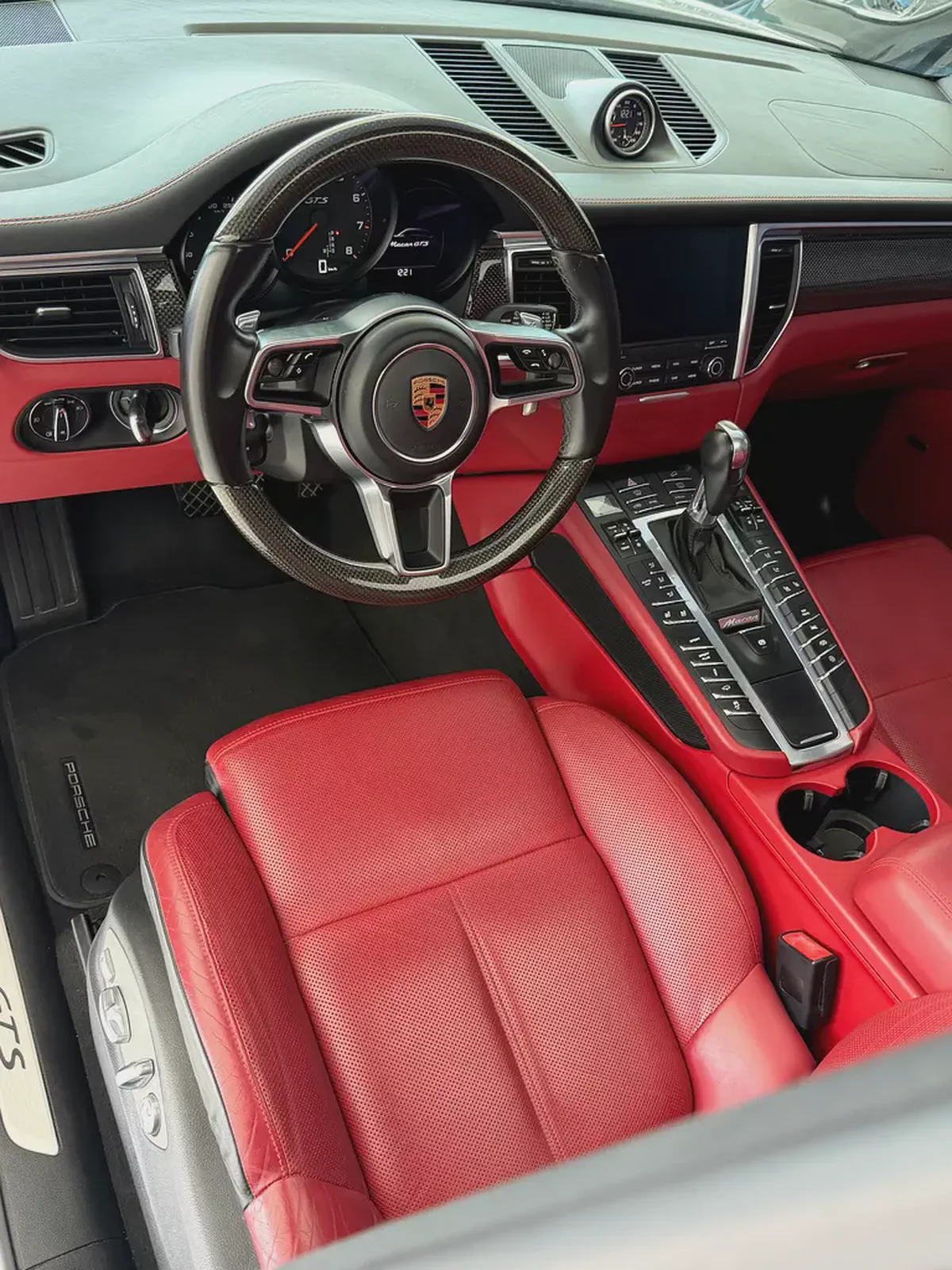 Porsche Macan GTS 2017 | GCC Specs | Pristine Condition-15-15