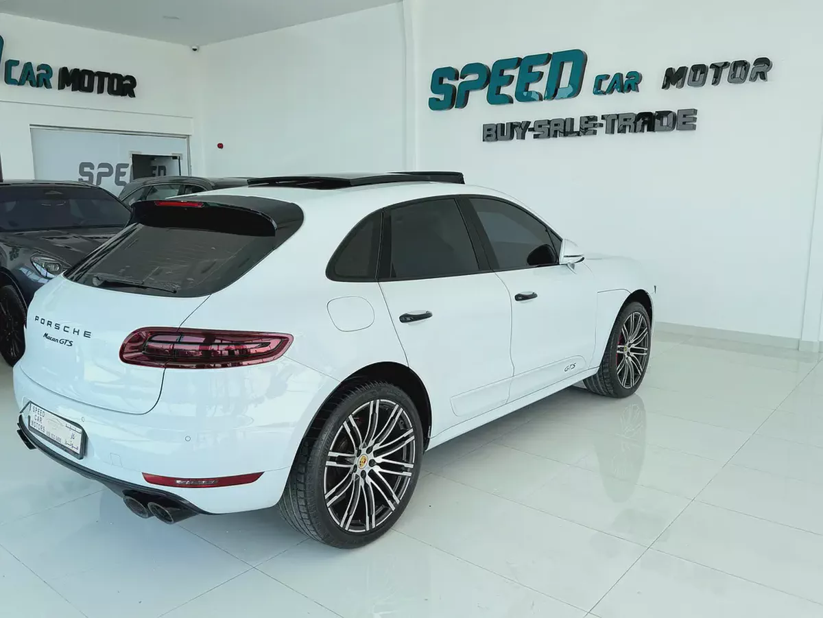 Porsche Macan GTS 2017 | GCC Specs | Pristine Condition-17-17