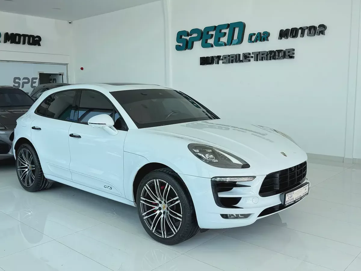 Porsche Macan GTS 2017 | GCC Specs | Pristine Condition-3-3