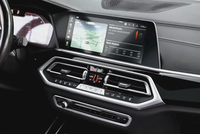 BMW X5 M50i 2022 GCC Specs - Under AGMC Warranty and Service - Full Service Record-14