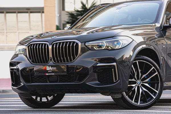 BMW X5 M50i 2022 GCC Specs - Under AGMC Warranty and Service - Full Service Record