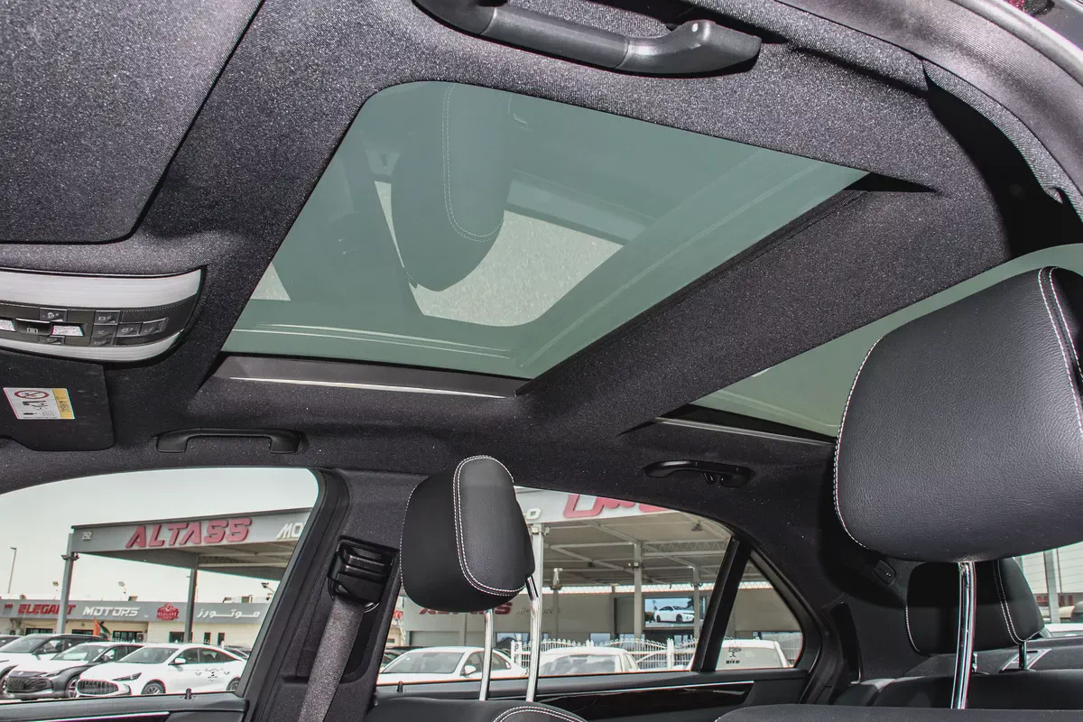 2015 -BENZ E300 4MATIC - JAPANESE SPECS- ONLY 84,000 KM-18-18