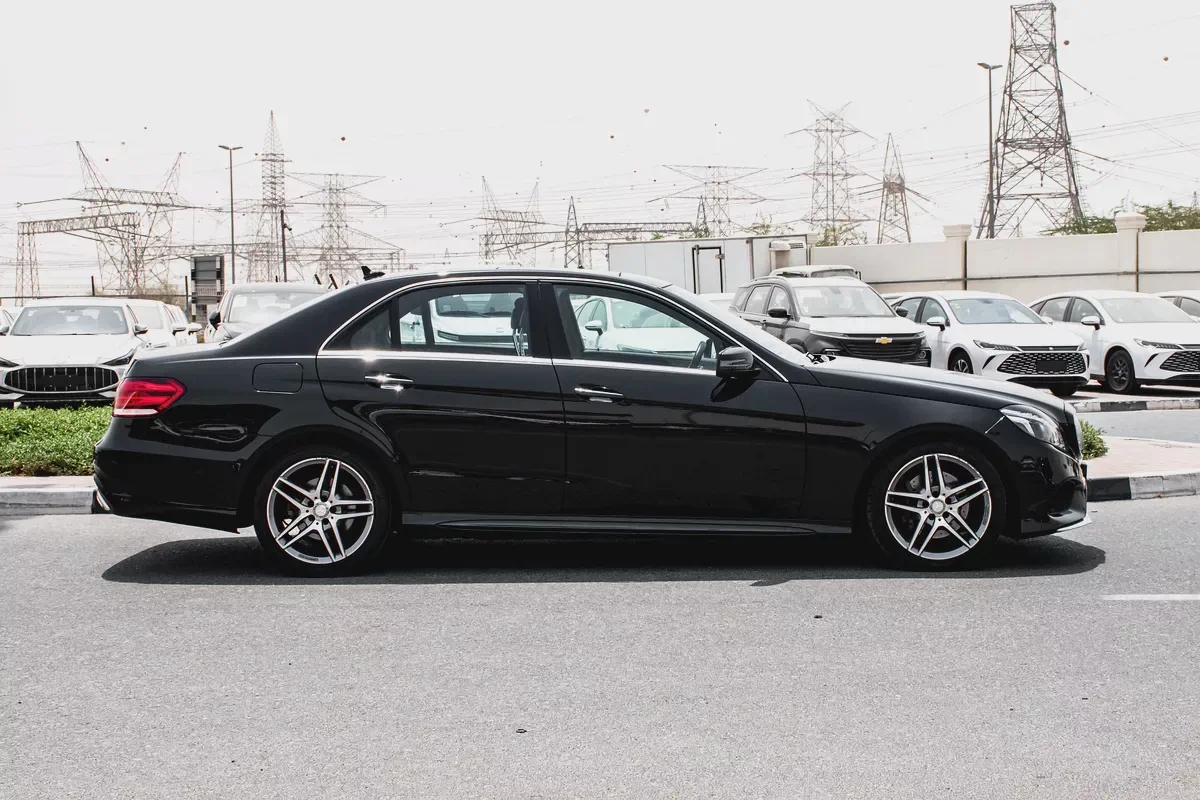 2015 -BENZ E300 4MATIC - JAPANESE SPECS- ONLY 84,000 KM-3-3