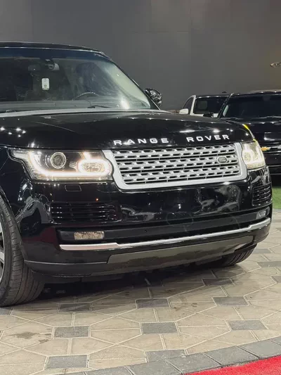 2015 Land Rover Range Rover Vogue GCC Specs-1