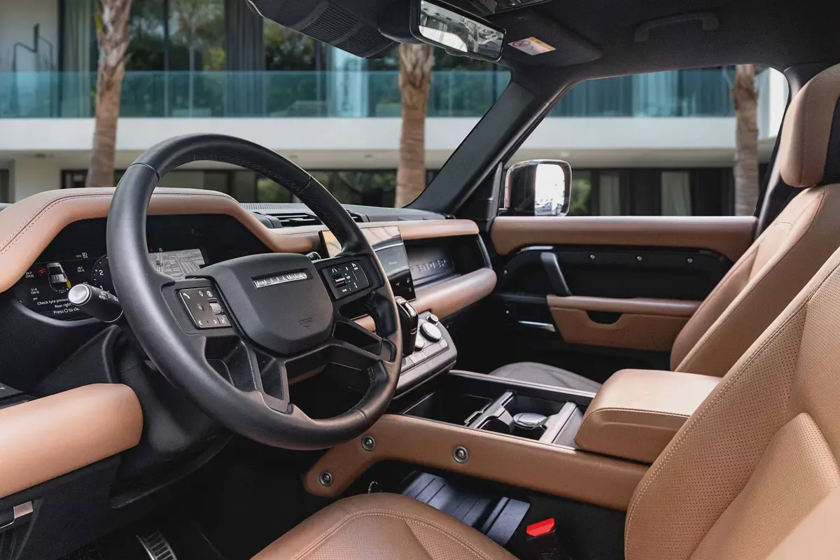 7,344 P.M |  Defender 110 P400 Stealth Edition | 0% Downpayment | Land Rover Warranty!-8-8