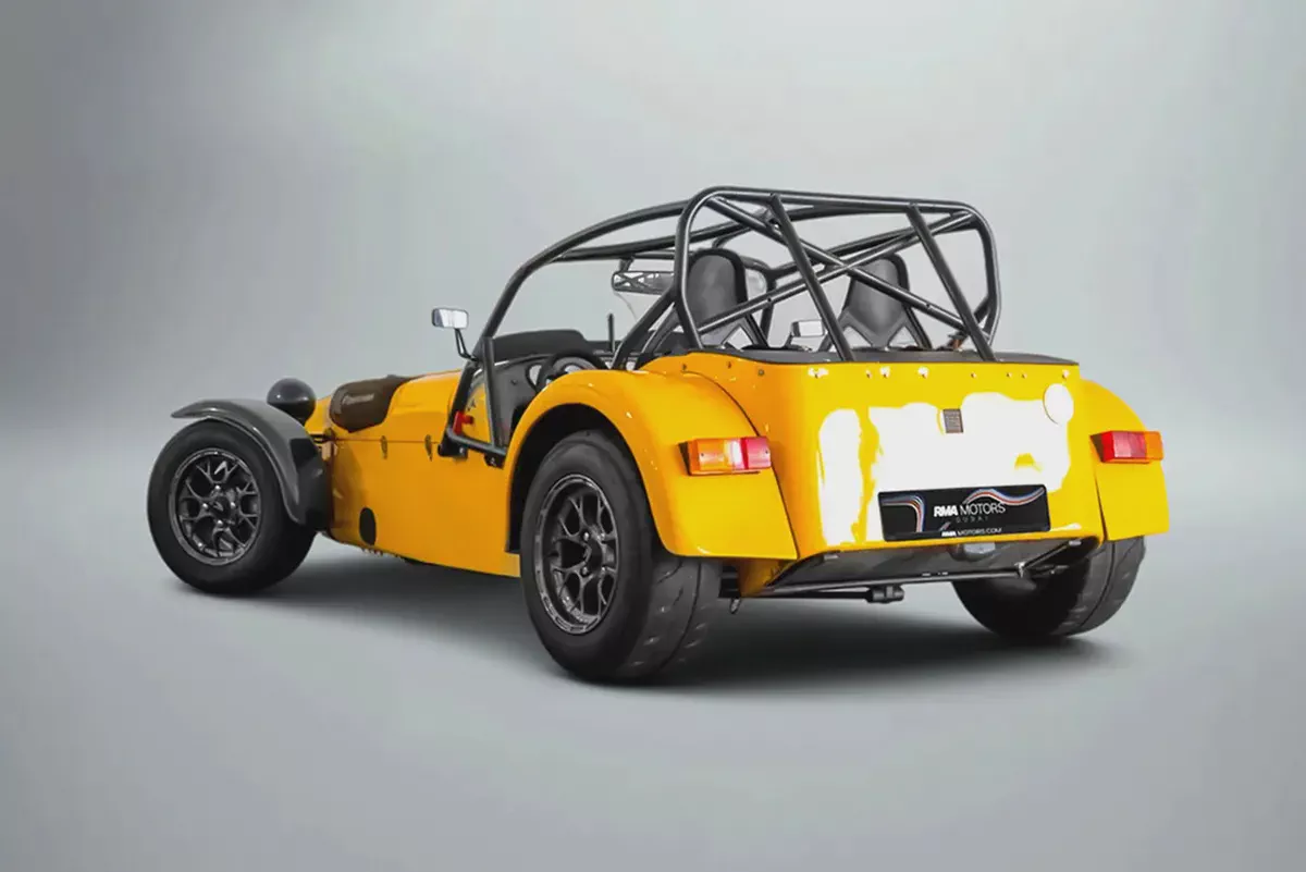 CASH ONLY: 149,000 AED | 1998 Caterham 240 Duratec-1-1