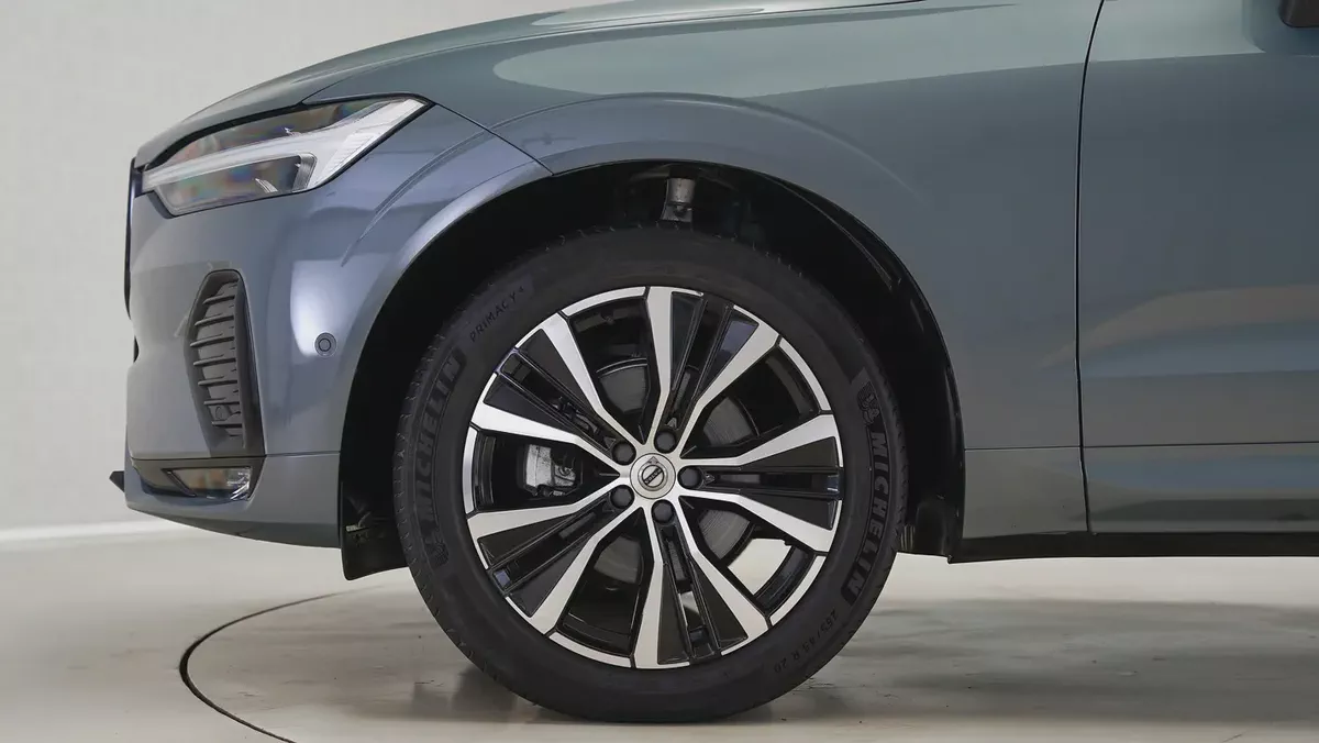 2024 Volvo XC60 B5 Ultimate Dark | GCC Specs | Volvo Active Warranty January 2028-10-10