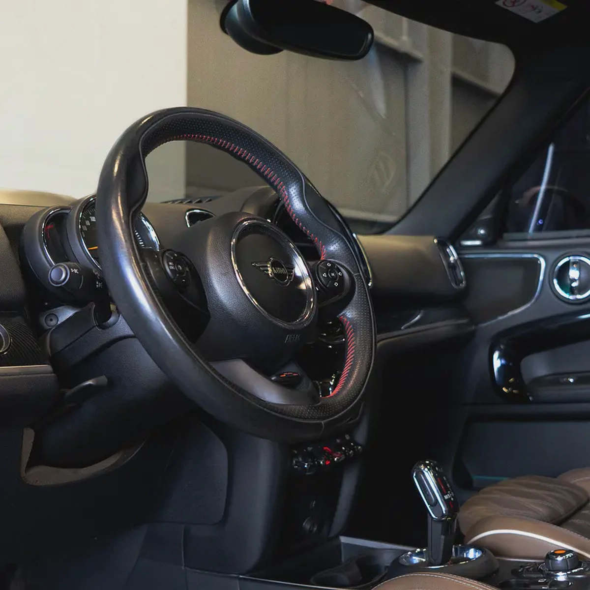 AED 1,149 P.M • 0% Downpayment • MINI Countryman S ALL4 • 1 Year Warranty-9-9