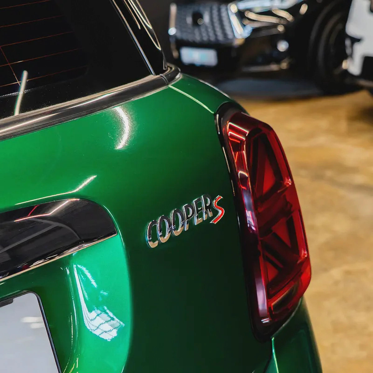 AED 1,149 P.M • 0% Downpayment • MINI Countryman S ALL4 • 1 Year Warranty-5-5