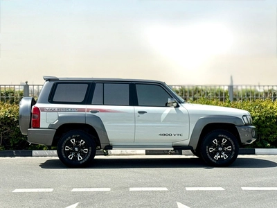 NISSAN PATROL SUPER SAFARI 4.8L V6 YEAR: 2023 FULL-SERVICE HISTORY WITH AGENCY UNDER WARRANTY !-8