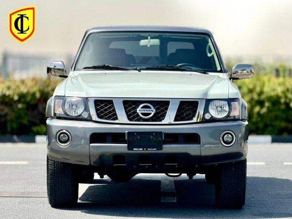 NISSAN PATROL SUPER SAFARI 4.8L V6 YEAR: 2023 FULL-SERVICE HISTORY WITH AGENCY UNDER WARRANTY !