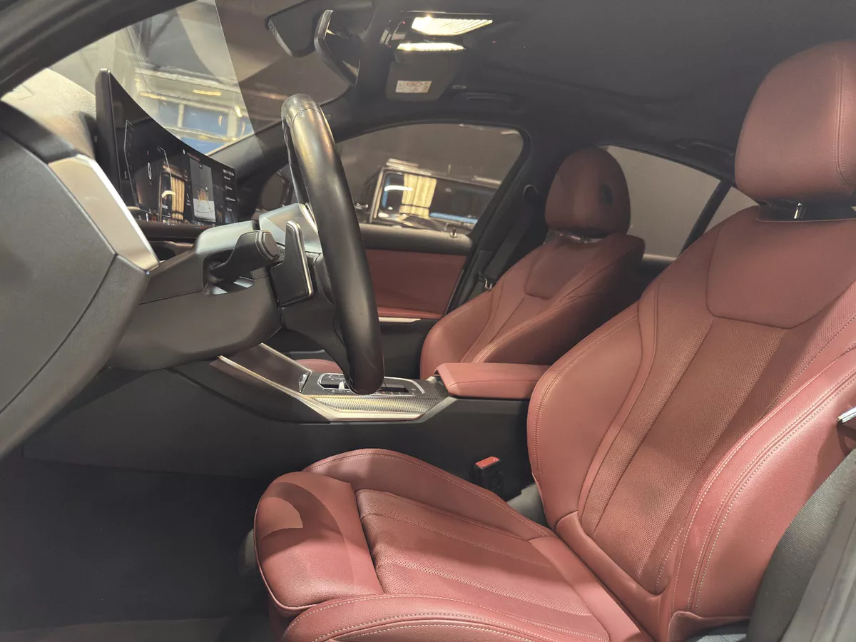 BMW 330i M SPORT-10-0