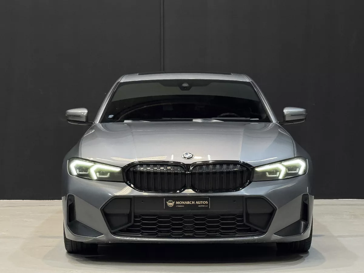 BMW 330i M SPORT-2-0