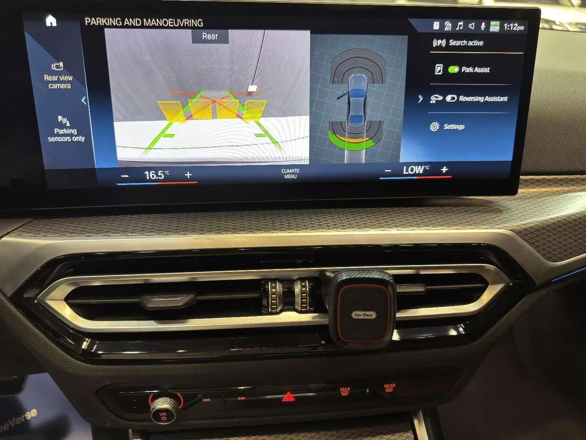 BMW 330i M SPORT-8-0