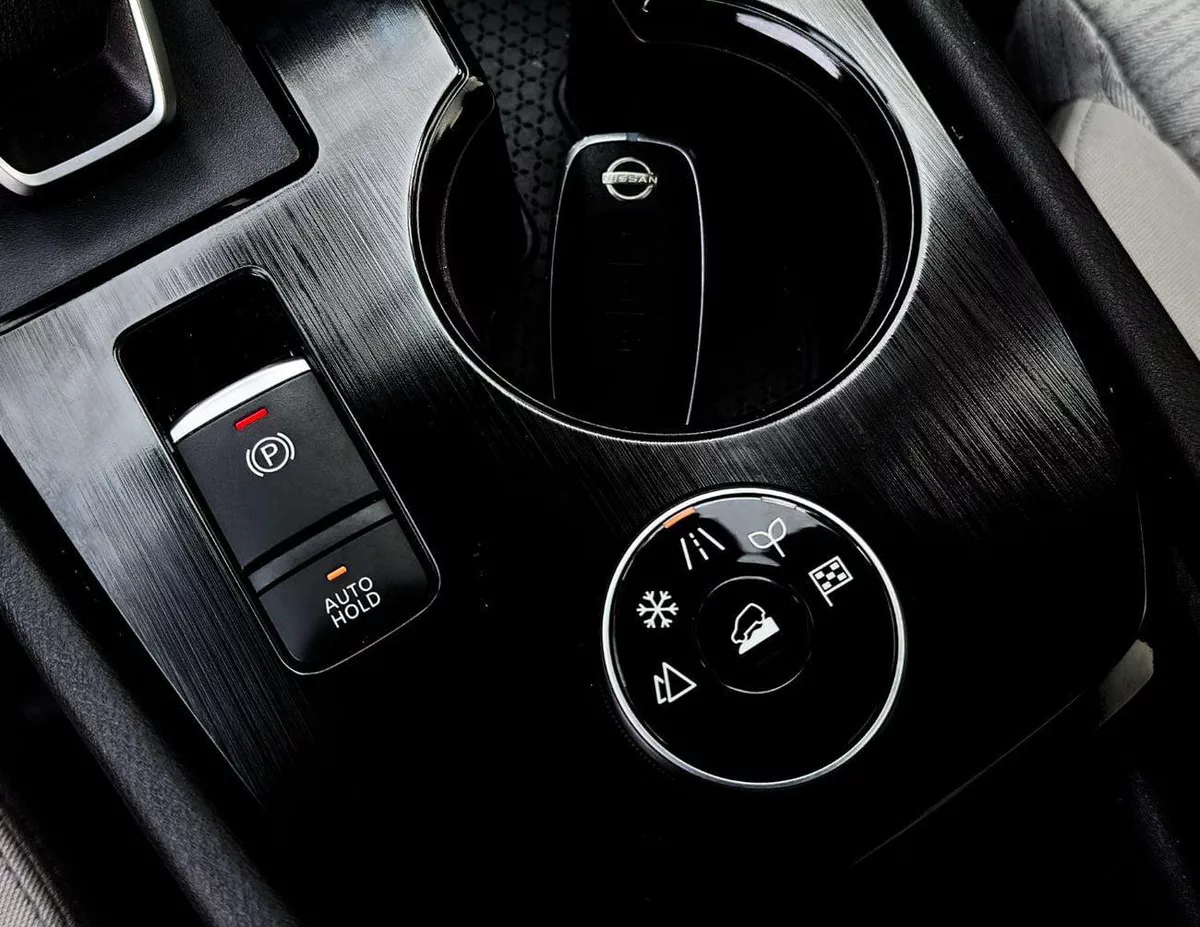 Nissan X Trail SV Nissan X-Trail Full Option | 2.5 L | 2023 | GCC | Accident-Free | In Excellent Condition | 1294 P.M-19-0