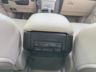 Toyota Prado VXR 2018 Full Option-V6 4.0L - GCC Specs - Well Maintained-11