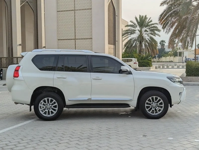 Toyota Prado VXR 2018 Full Option-V6 4.0L - GCC Specs - Well Maintained-16