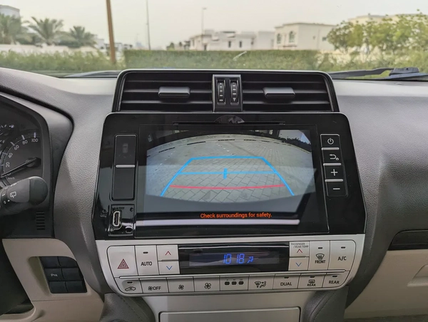 Toyota Prado VXR 2018 Full Option-V6 4.0L - GCC Specs - Well Maintained