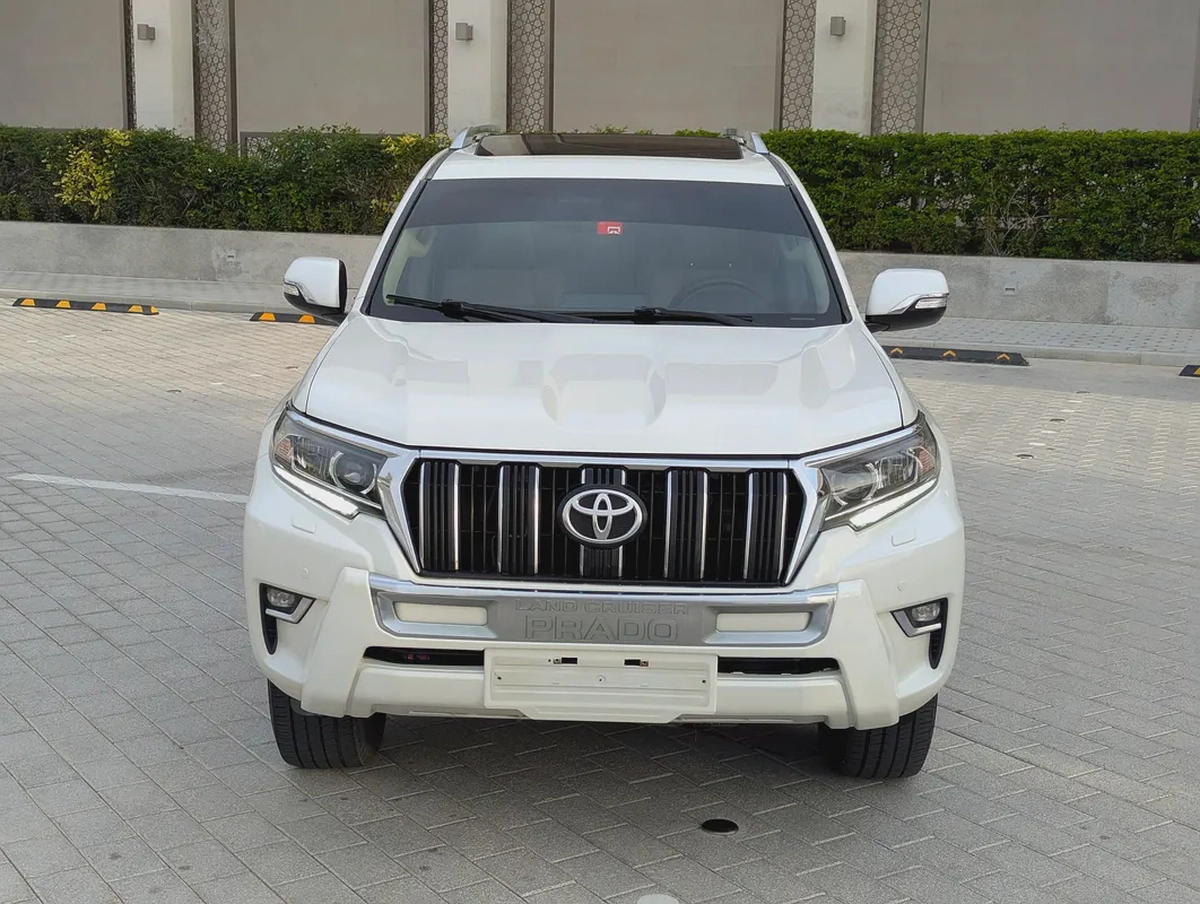 Toyota Prado VXR 2018 Full Option-V6 4.0L - GCC Specs - Well Maintained-17-17