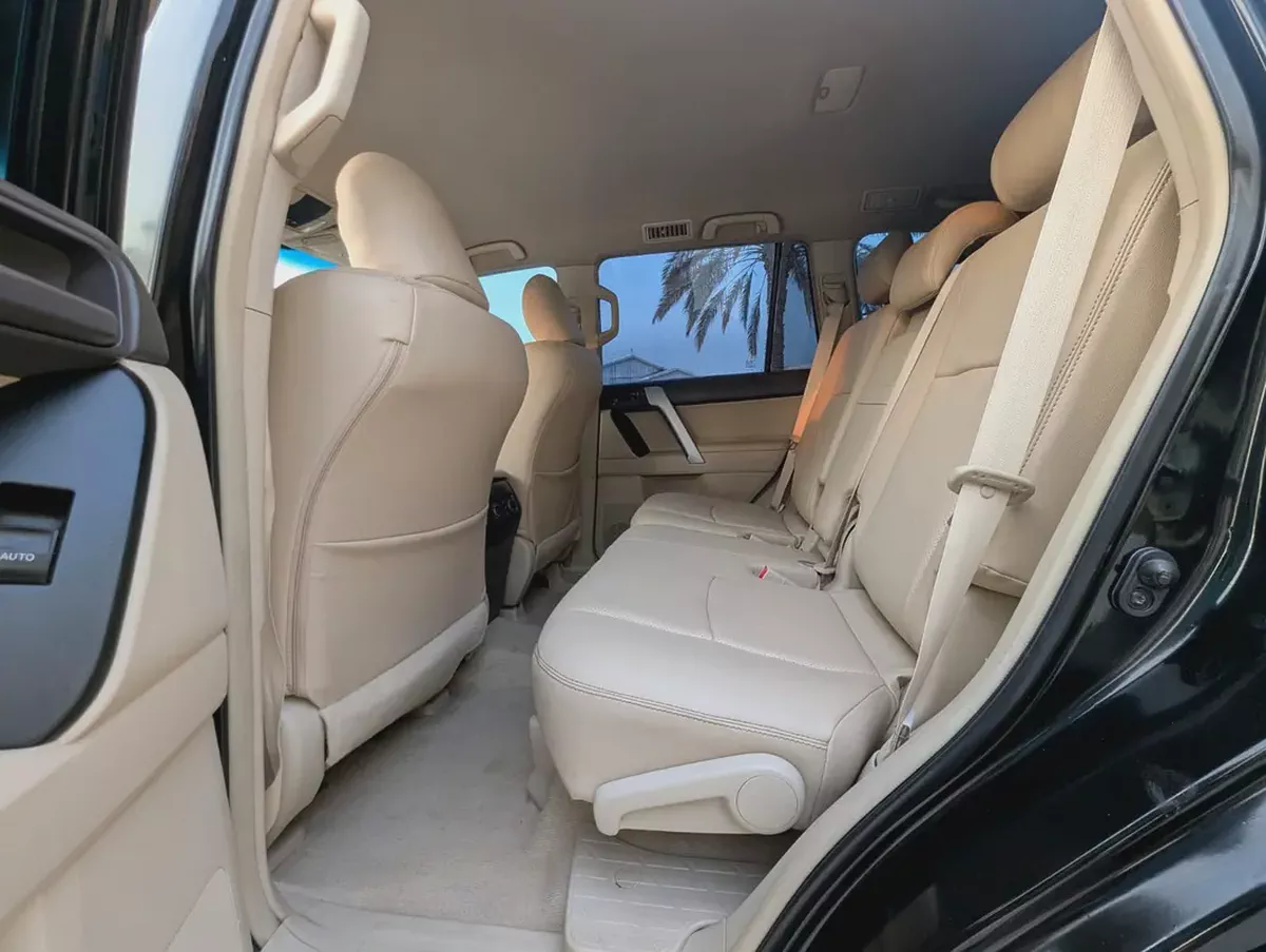 2020 Toyota Prado TXL  | GCC Specs Interior and Exterior Excellent Condition-13-13