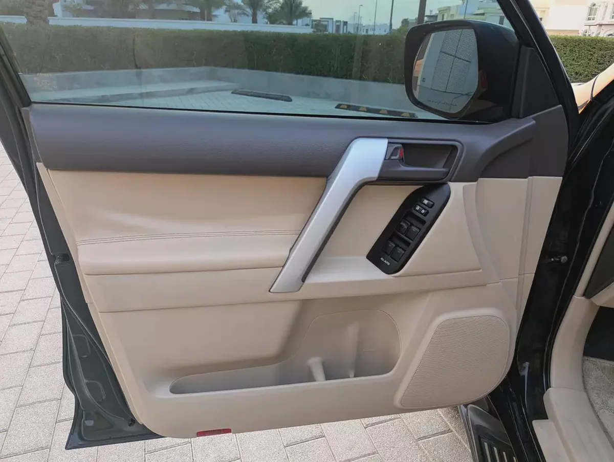2020 Toyota Prado TXL  | GCC Specs Interior and Exterior Excellent Condition-16-16