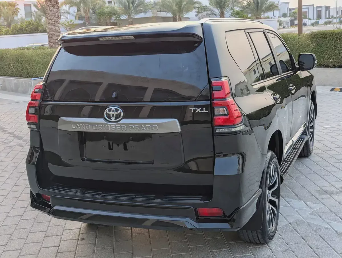 2020 Toyota Prado TXL  | GCC Specs Interior and Exterior Excellent Condition-3-3