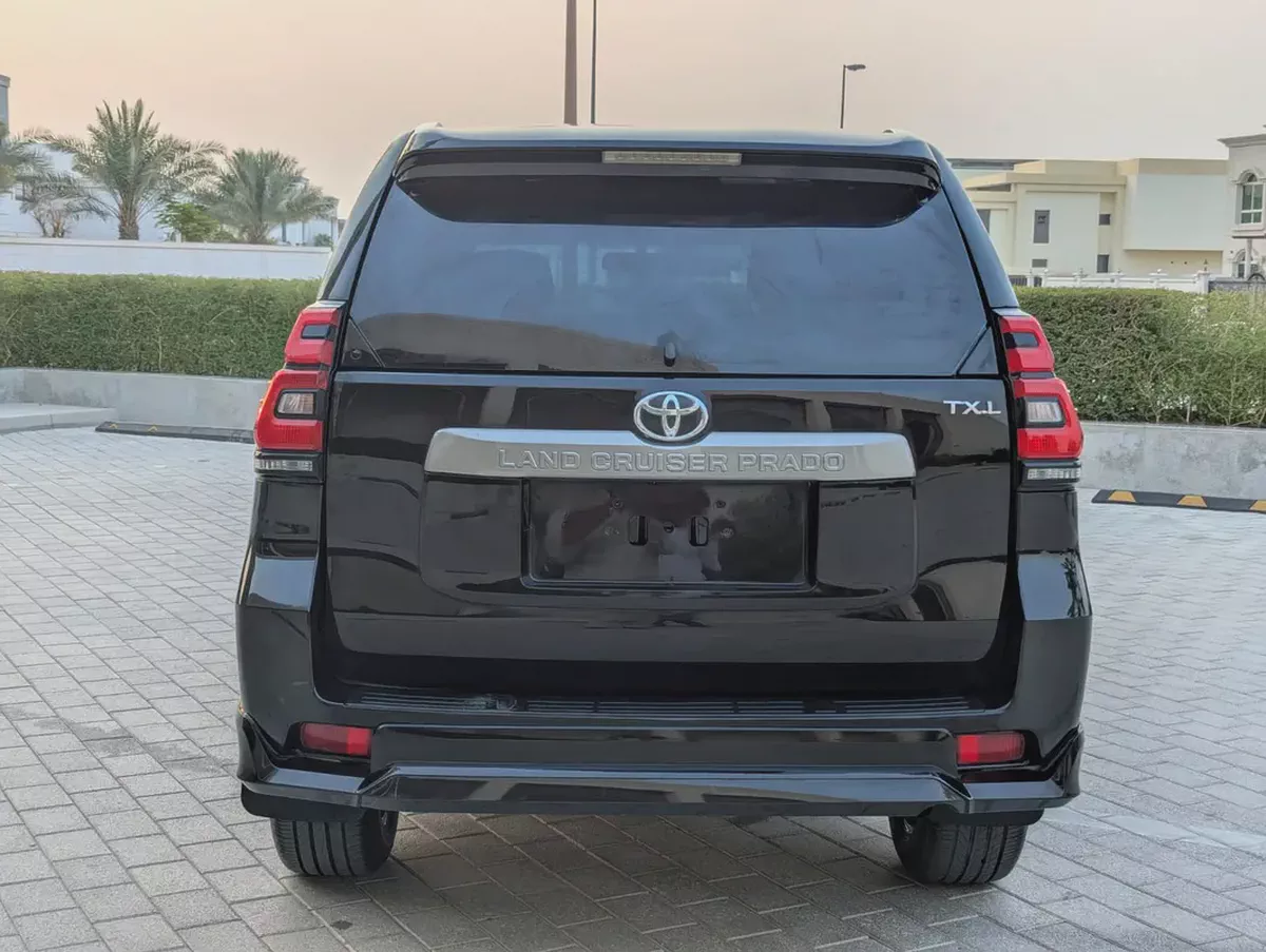 2020 Toyota Prado TXL  | GCC Specs Interior and Exterior Excellent Condition-4-4