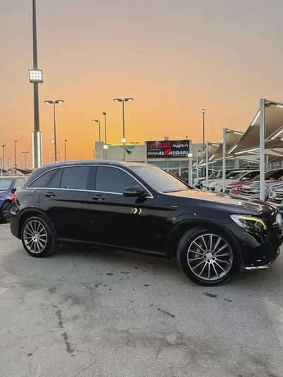 (2016) MERCEDES// GLC250// FULL OPTION//GCC//EXCELLENT CONDITION//-1