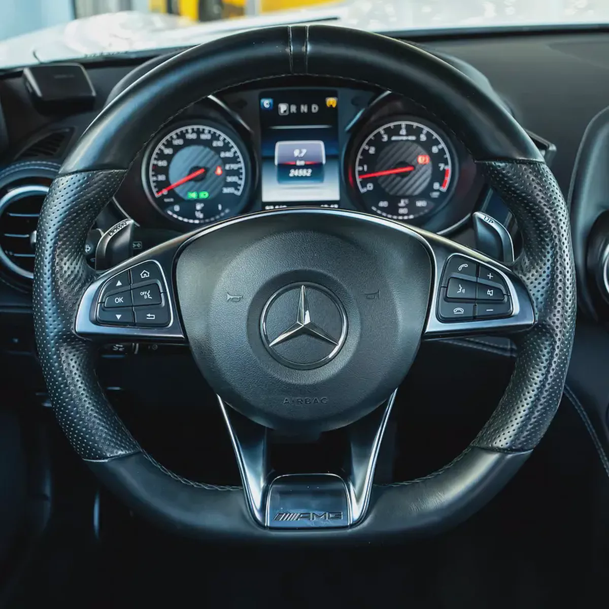 2016  MERCEDES BENZ AMG GT DONE ONLY 24,000KM-12-12