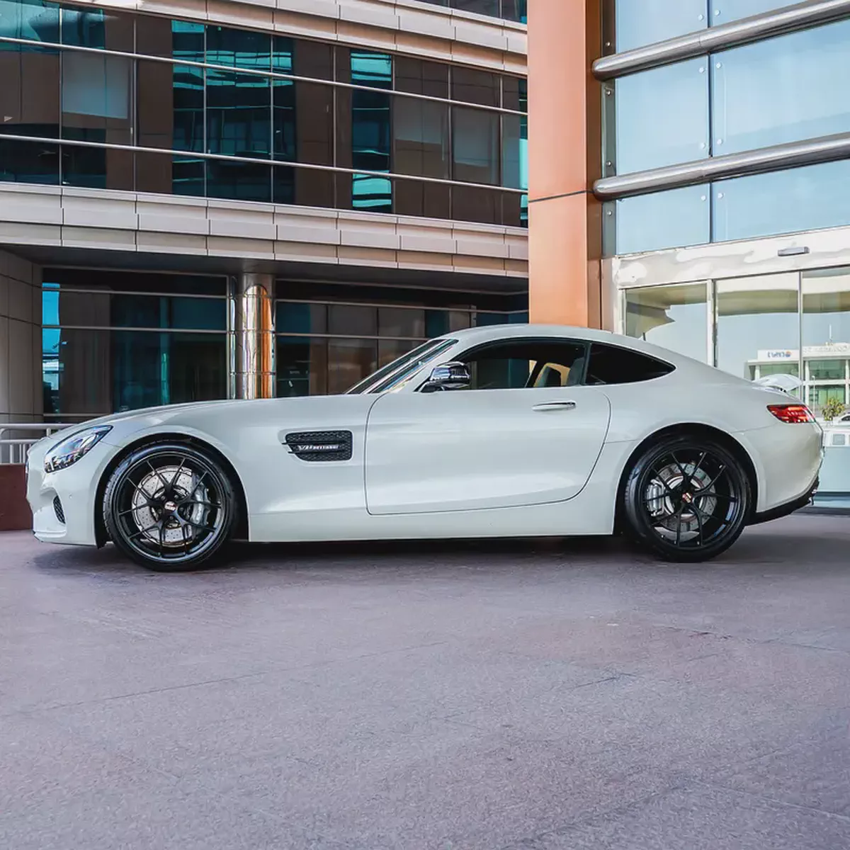 2016  MERCEDES BENZ AMG GT DONE ONLY 24,000KM-4-4
