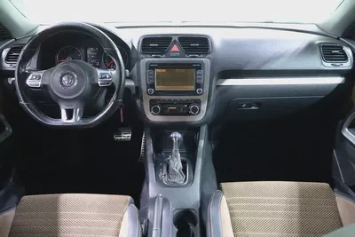 2.0 TSI . GCC Specs . Excellent Condition-8