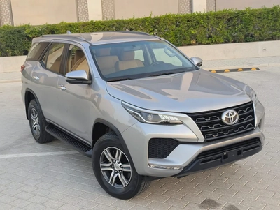 Toyota Fortuner EXR 2023 | GCC Specs | 2.7L V4 Petrol | 4x4 | 7-Seater Family SUV-0