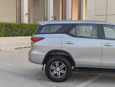 Toyota Fortuner EXR 2023 | GCC Specs | 2.7L V4 Petrol | 4x4 | 7-Seater Family SUV-9