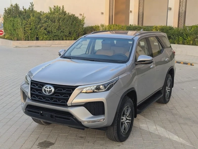 Toyota Fortuner EXR 2023 | GCC Specs | 2.7L V4 Petrol | 4x4 | 7-Seater Family SUV-1