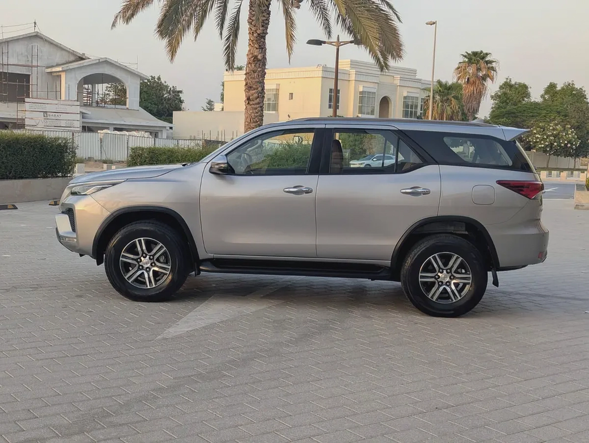 Toyota Fortuner EXR 2023 | GCC Specs | 2.7L V4 Petrol | 4x4 | 7-Seater Family SUV
