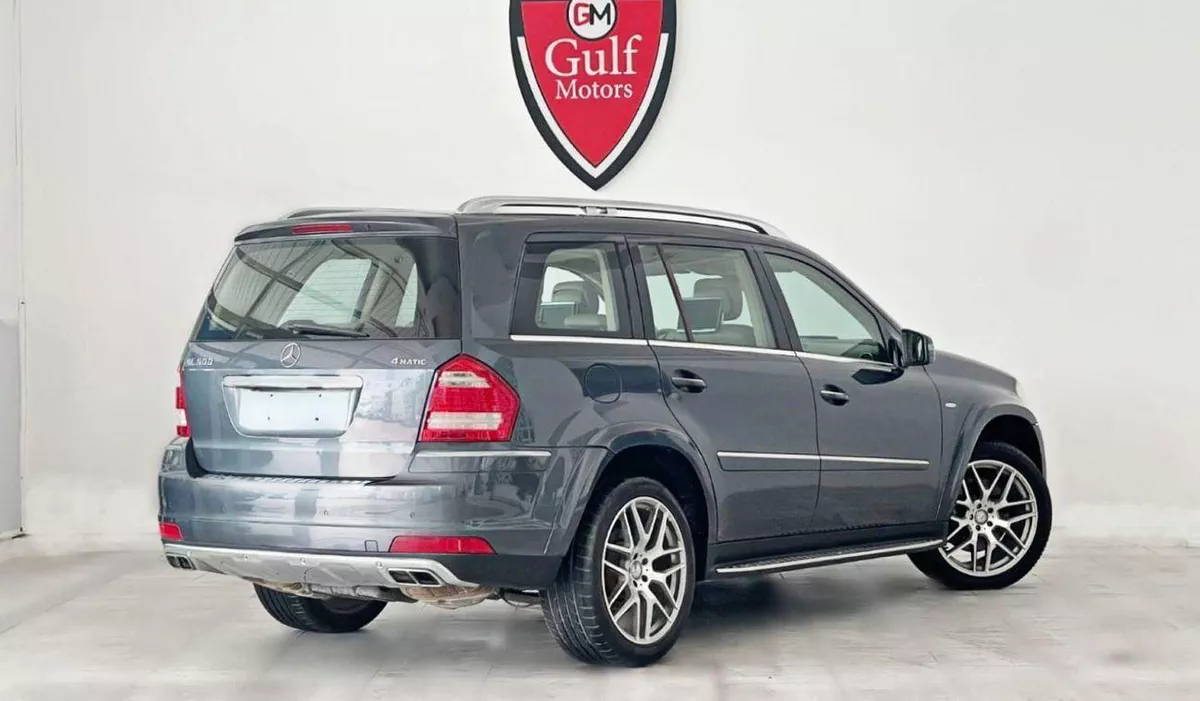 Mercedes Benz GL500 STANDARD 4.7L-8CYL 4MATIC - FULL OPTION EXCELLENT CONDITION GCC SPECIFICATION-3-0