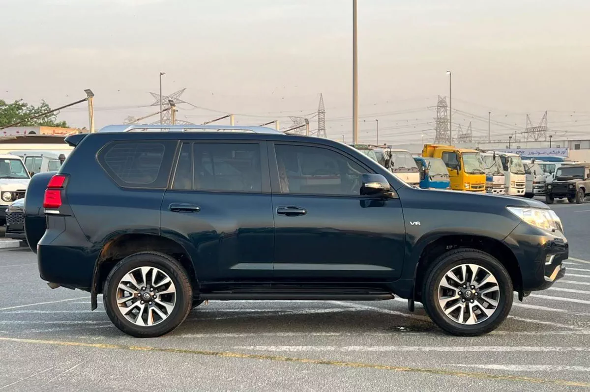 Toyota Prado TX-L 2022 Toyota Prado Full Option 4.0L V6 - AWD 4x4 - Electric Seat - Rear CAM & Sensors - Cool Box - Le-9-0