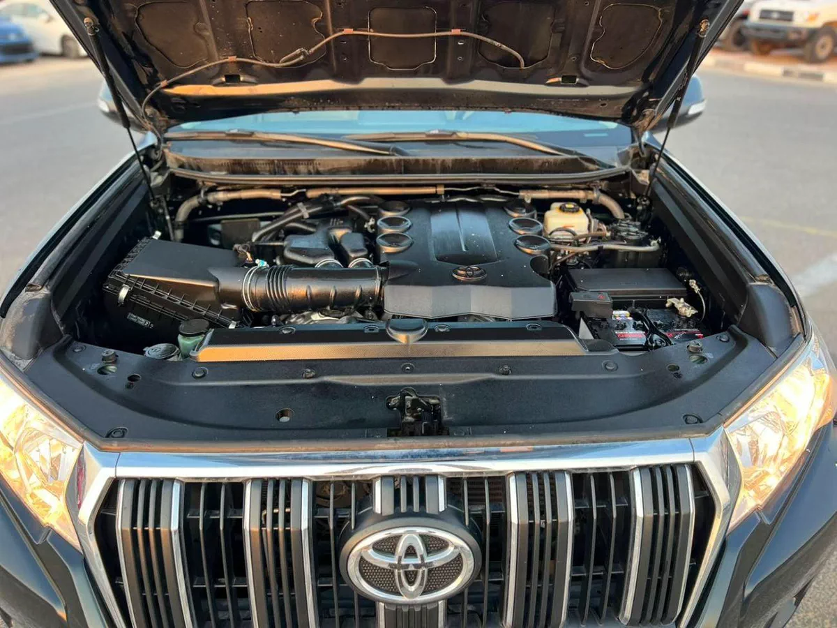 Toyota Prado TX-L 2022 Toyota Prado Full Option 4.0L V6 - AWD 4x4 - Electric Seat - Rear CAM & Sensors - Cool Box - Le-14-0