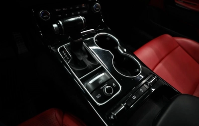 Kia Stinger | GT Line | V4 2.5L-15