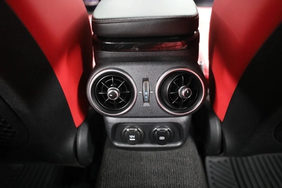 Kia Stinger | GT Line | V4 2.5L-11