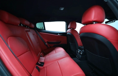 Kia Stinger | GT Line | V4 2.5L-8
