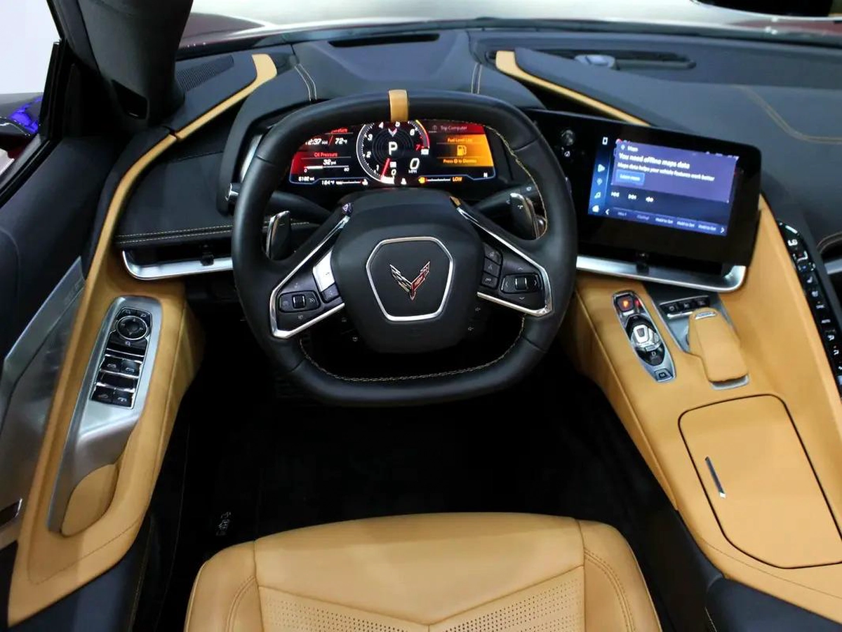 2024 - Chevrolet Corvette Stingray -V8 with warranty for 333,000.00 AED-4-4