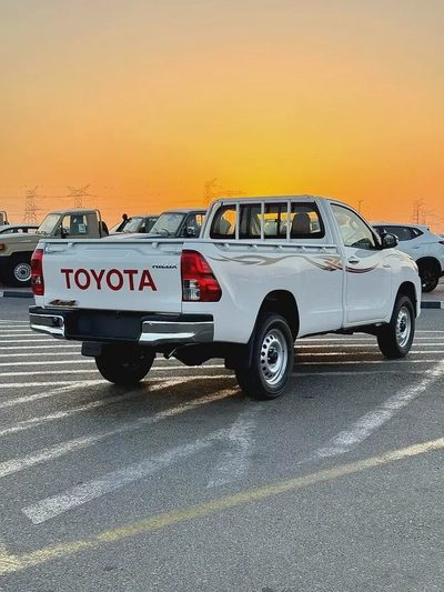 2026 Toyota Hilux Single Cab DLX - GCC Specs - Brand New!-5