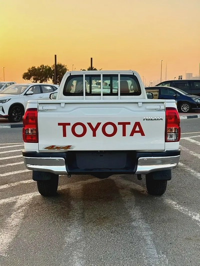 2026 Toyota Hilux Single Cab DLX - GCC Specs - Brand New!-6
