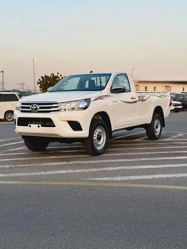 2026 Toyota Hilux Single Cab DLX - GCC Specs - Brand New!