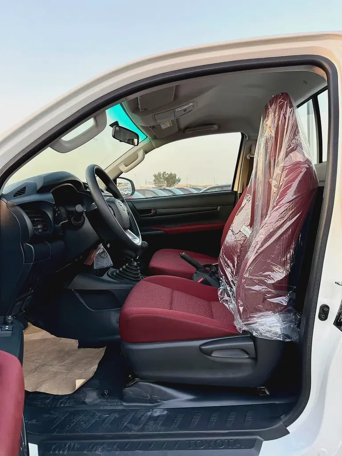 2026 Toyota Hilux Single Cab DLX - GCC Specs - Brand New!-14-14