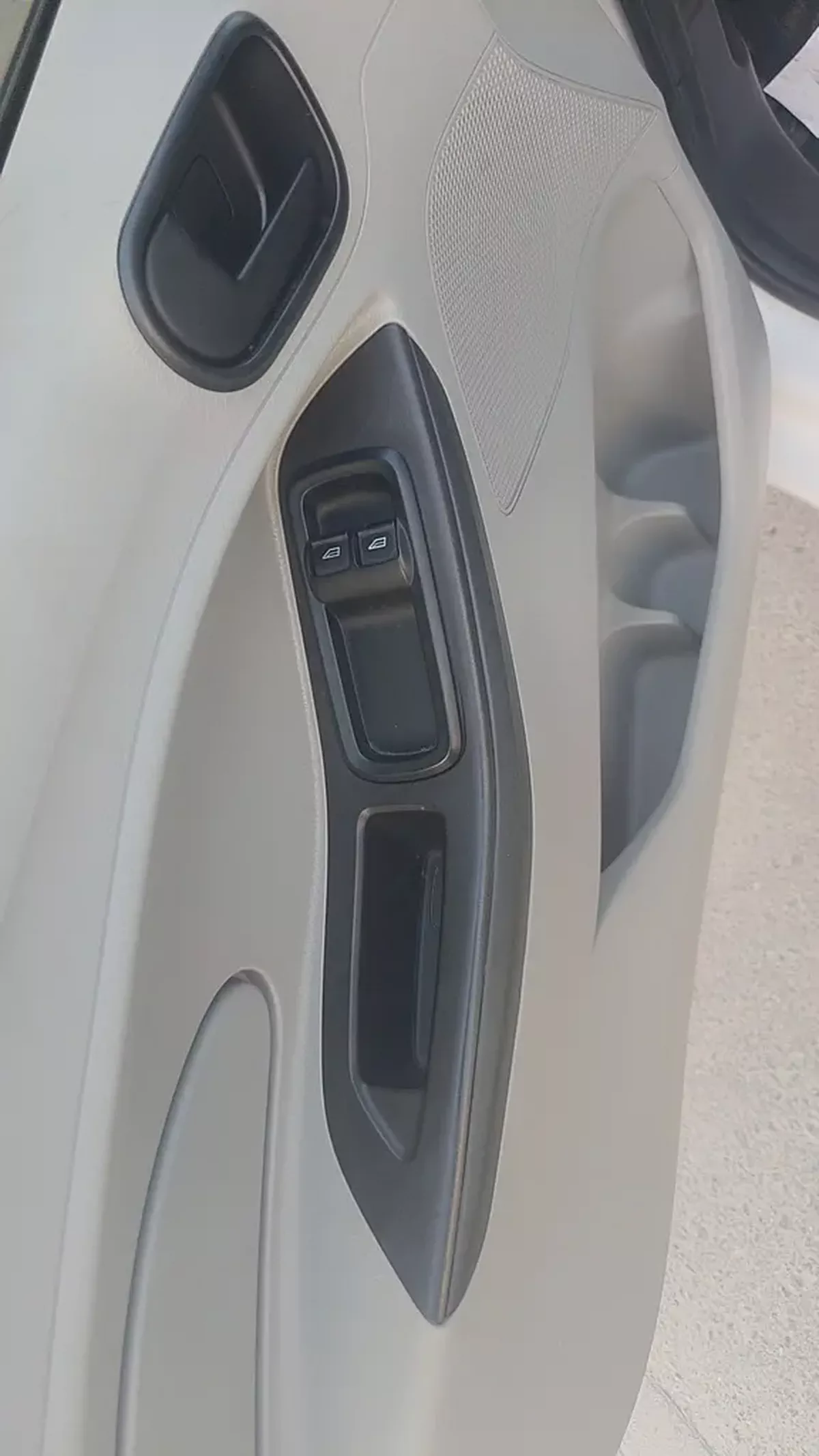 Ford Figo Sedan GCC | Model 2017 | Well Maintained | Family Used Ford Figo Sedan – GCC Specification-10-10