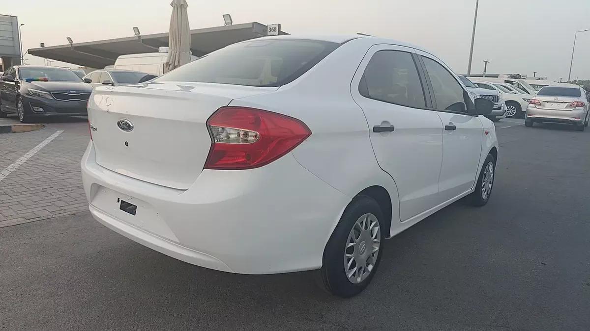 Ford Figo Sedan GCC | Model 2017 | Well Maintained | Family Used Ford Figo Sedan – GCC Specification-4-4