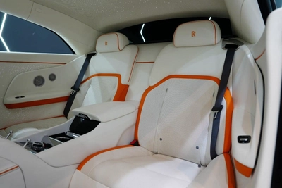 Rolls-Royce Spectre 2024-15